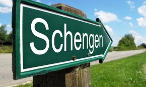 Comment les résidents étrangers peuvent-ils se déplacer dans l’espace Schengen ?